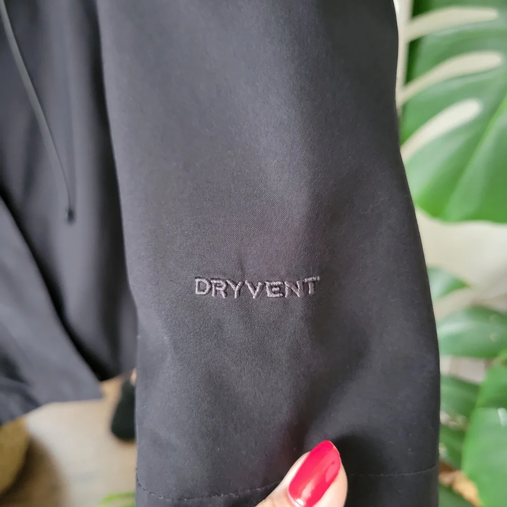 🍃The North Face Women's Black Windbreaker - Picture 6 of 12